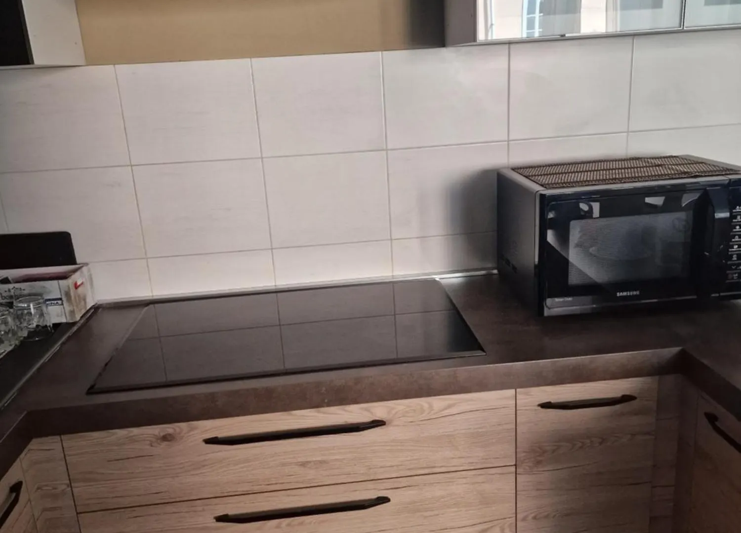 Varese Prime - Large Independent Apartment, Air Conditioning, 2 Bathrooms, 2 Free Covered Parking Spaces, No Restricted Traffic Zone, Train Station 100M, Theatre 150M, Historic City Centre 0*,  Italia