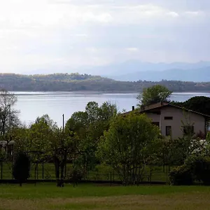  Apartment Vista Lago-appartamento Funzionale Con Vista